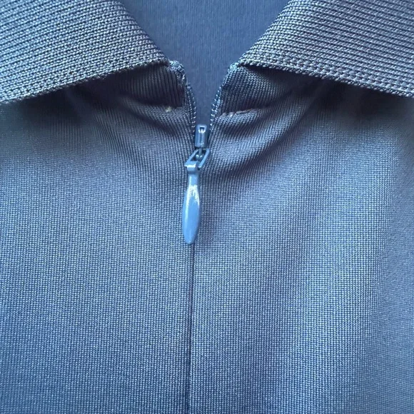 Tuckernuck Sport Roxana Half Zip Golf Dress in navy with white piping - Picture 7 of 11